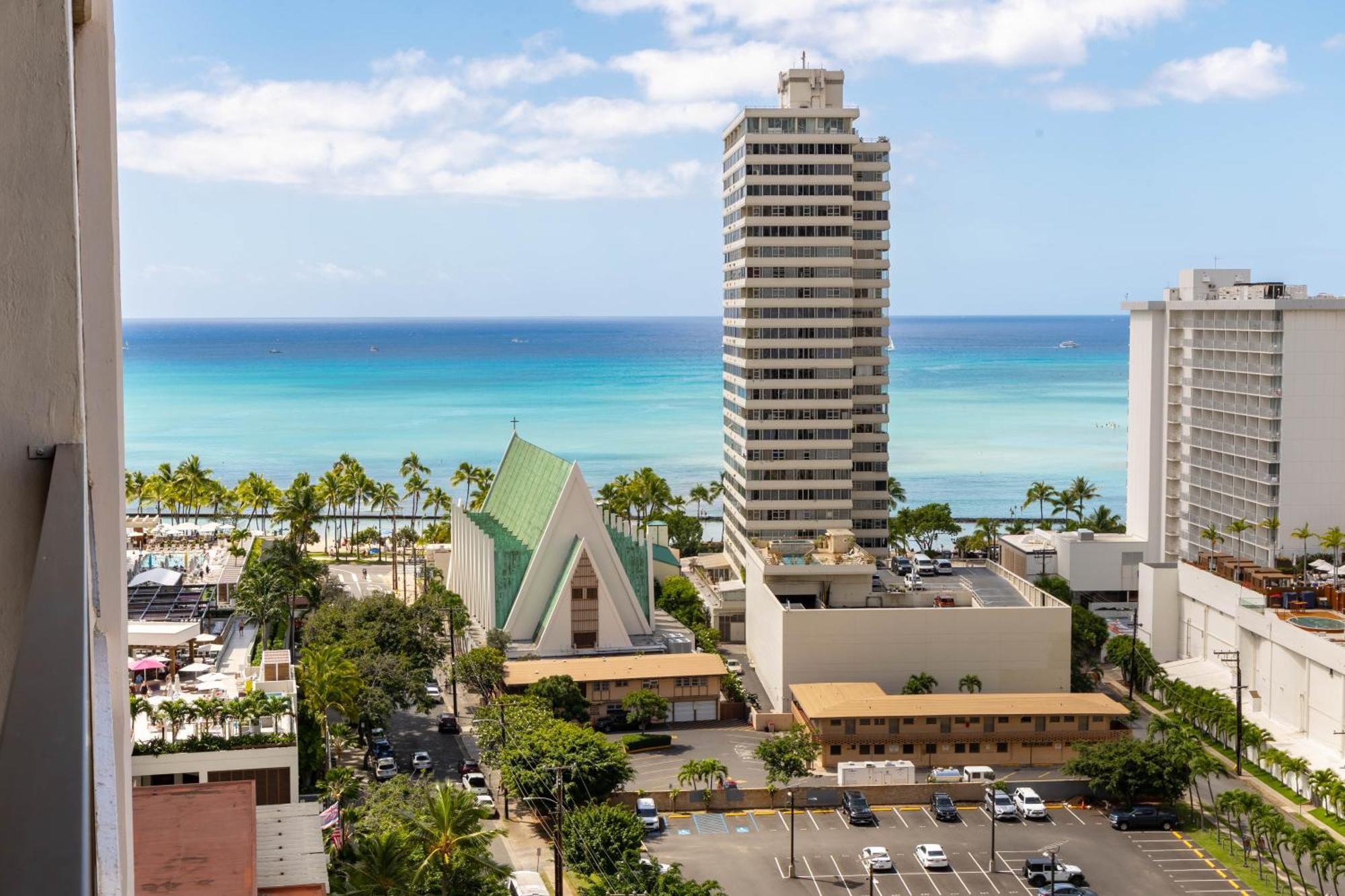 Aloha Vibes With Ocean Views, Near Beach & Parking! Honolulu Dış mekan fotoğraf